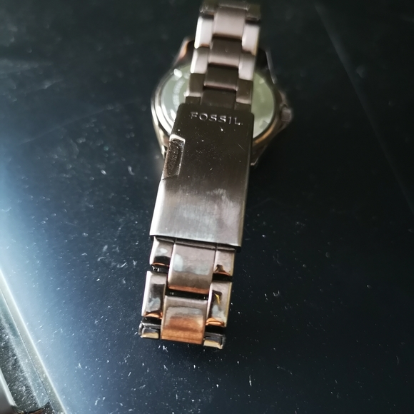 Fossil brown watch - Picture 3 of 3